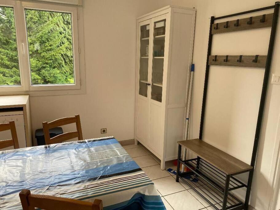 Petite Maison En Auvergne Giat Esterno foto